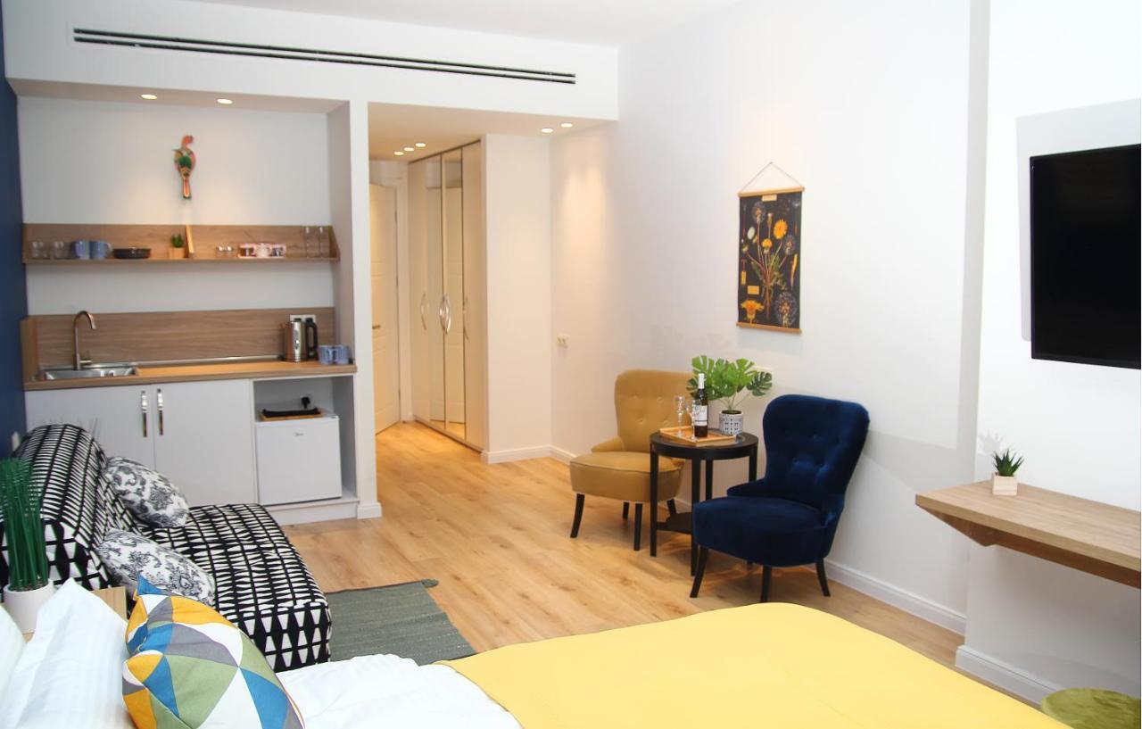 Parilament On Rustaveli 4 Rooms Тбилиси Екстериор снимка