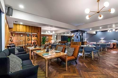 Parilament On Rustaveli 4 Rooms Тбилиси Екстериор снимка